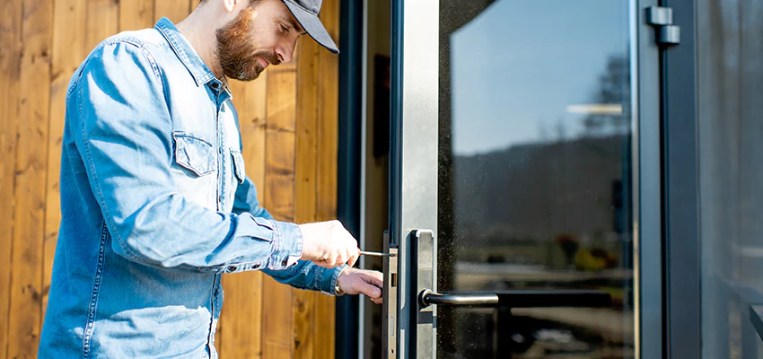 Frameless Glass Storefront Door Locks Replacement in Niles